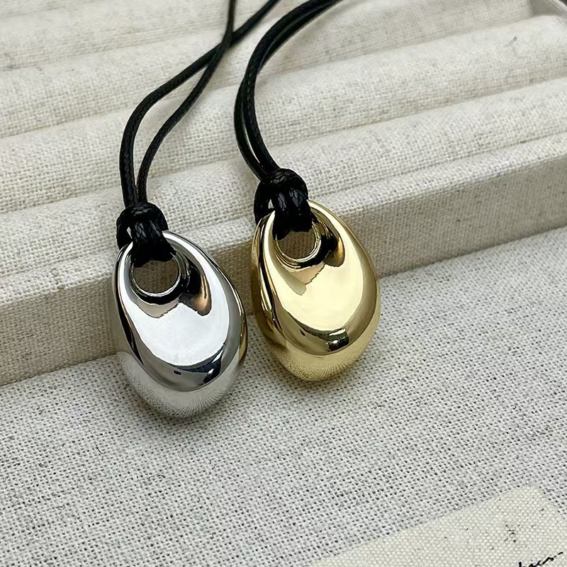 Mens Fashion Trend 2026 - Корейское ожерелье с подвеской в виде